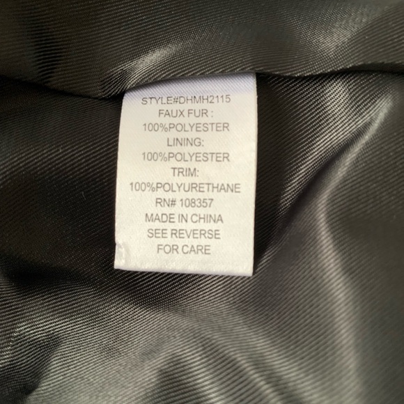 DH NEW YORK Neptune black faux fur cropped jacket.  Size S - Picture 10 of 10